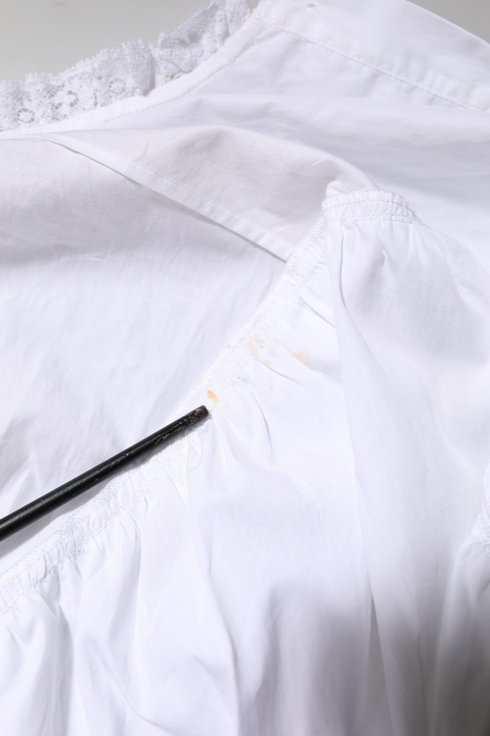 Dolce & Gabbana White Ruffled Lace Embellished Blouse Top