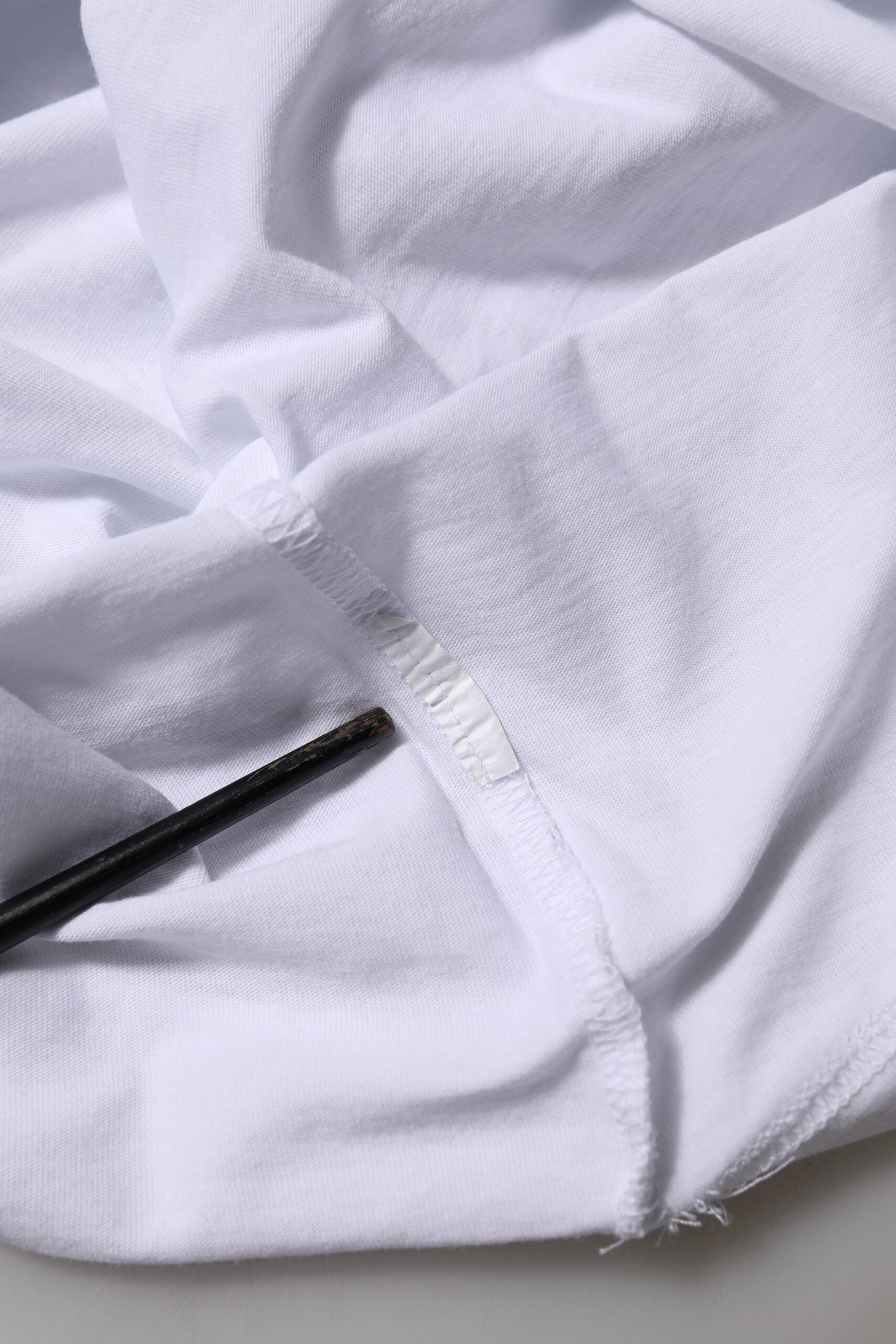 Dolce & Gabbana White Cotton V-Neck Short Sleeves T-Shirt