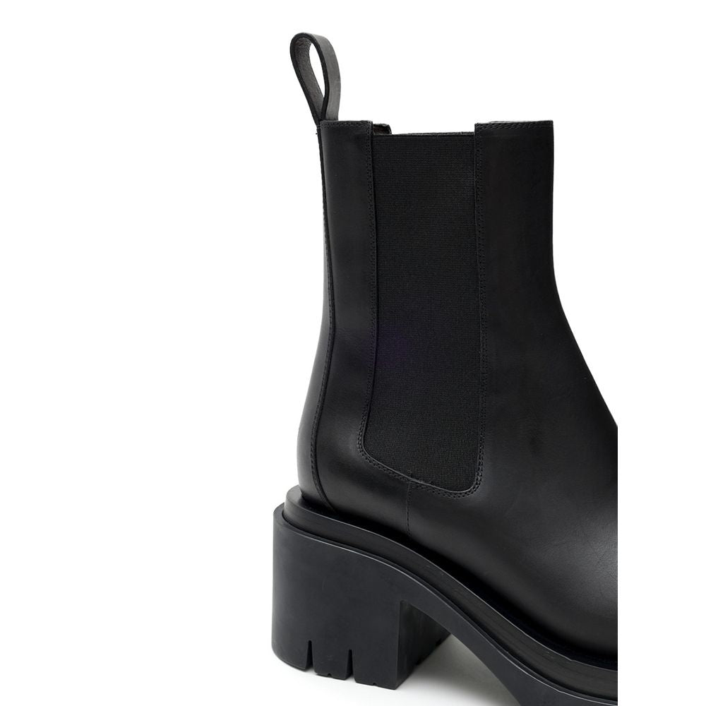 Bottega Veneta Black Leather Ankle Boots
